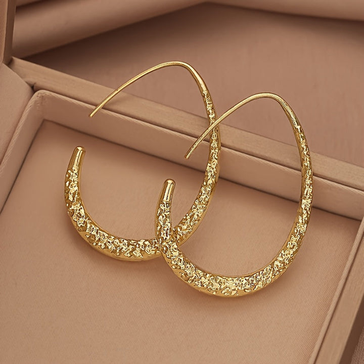 Raya | Minimalistische Tropfenohrringe mit Elegantem Design