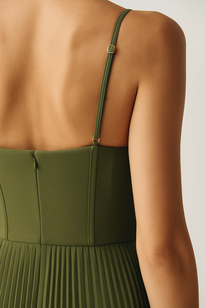 Delorae | Rückfreies Kleid Olivia