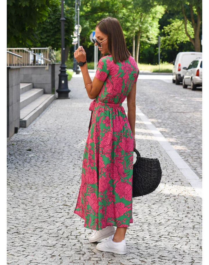 Delia | Elegantes Kleid mit V-Ausschnitt und figurbetonter Passform