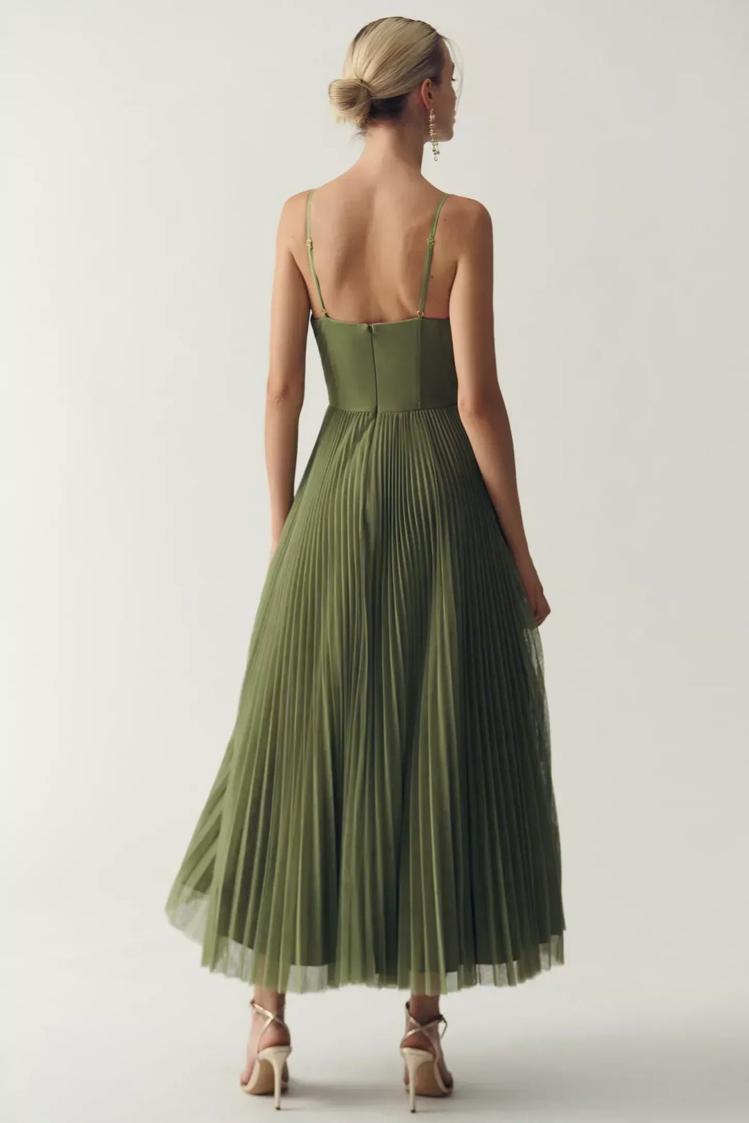 Delorae | Rückfreies Kleid Olivia
