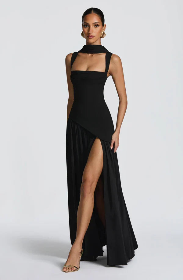 Story | Langes Lackkleid