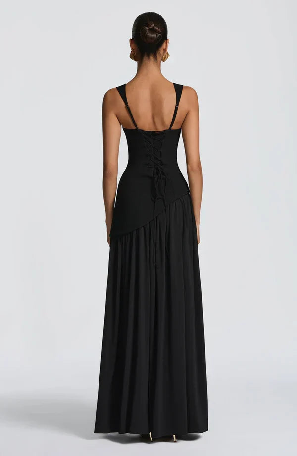 Story | Langes Lackkleid