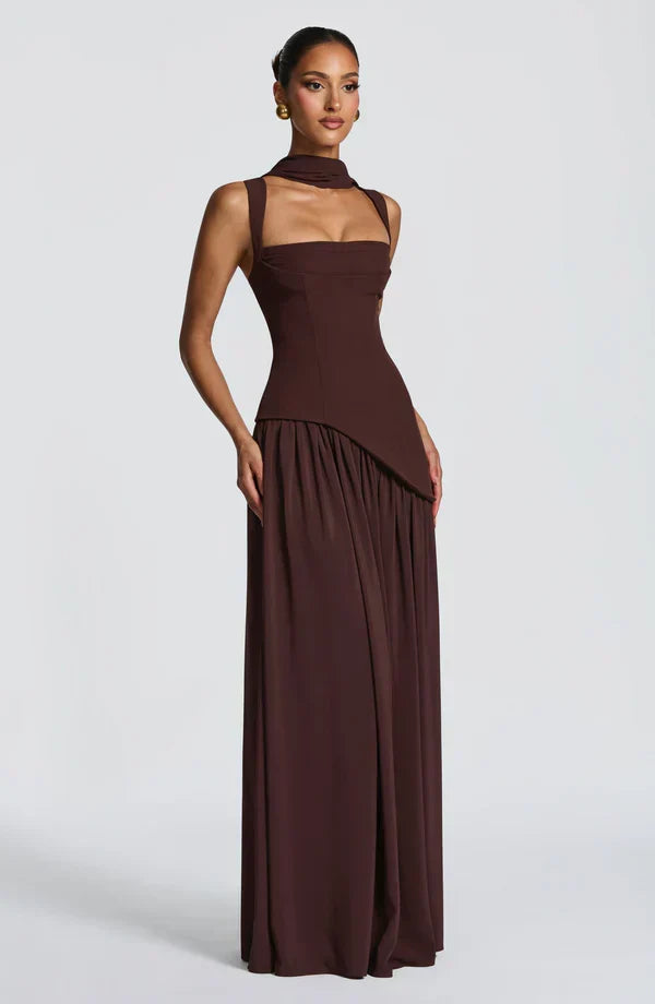 Story | Langes Lackkleid